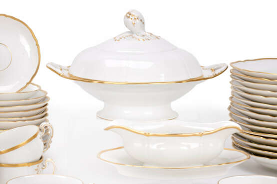 KPM tea & dinner service 'English smooth with gold rim' - photo 3