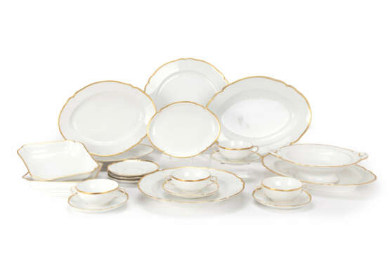 KPM tea & dinner service 'English smooth with gold rim' - фото 5