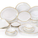 KPM tea & dinner service 'English smooth with gold rim' - фото 7