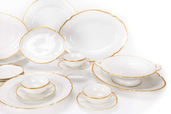 KPM tea & dinner service 'English smooth with gold rim' - photo 8