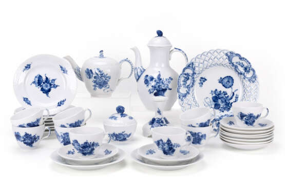 Royal Copenhagen coffee and tea service 'Blue Flower' - photo 1