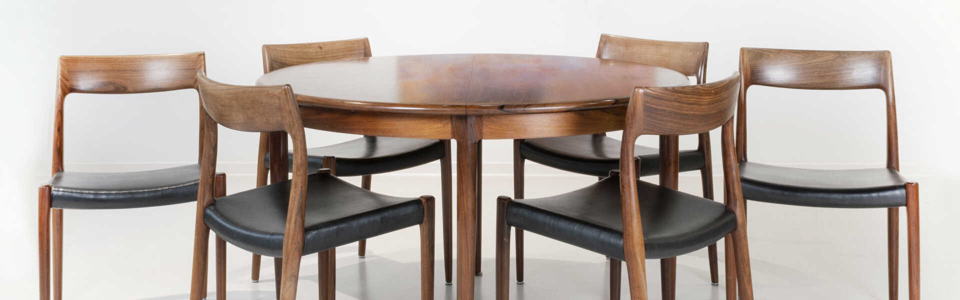 J.L. Moller Midcentury dining room set 'Model 77', design by Niels O. Møller