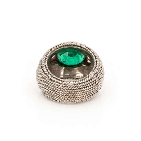 Emerald diamond ring - фото 3