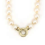 Pearl necklace with diamond clasp - photo 3