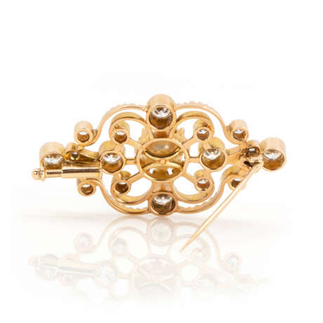 Diamond pearl brooch - photo 2