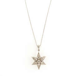 Necklace with diamond star pendant