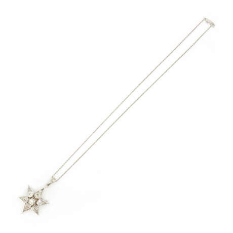 Necklace with diamond star pendant - photo 4