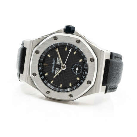 Audemars Piguet Royal Oak Offshore - photo 2