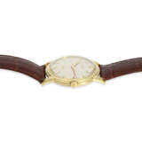 Armbanduhr: hochwertige, große und seltene vintage Patek Philippe Calatrava Automatic Ref.2551, sog. "Disco Volante", Genf ca. 1956 - Foto 2
