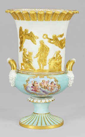 Prächtige Meissen Kratervase mit der Reliefdekordarstellung - photo 1