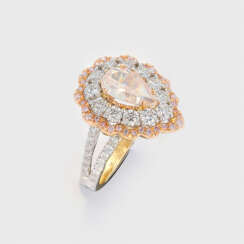 Glamouröser Fancy-Diamantring