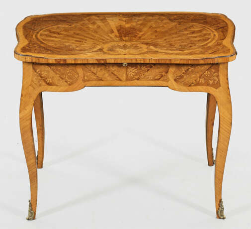 Kleiner Louis XV-Damenschreibtisch - photo 1