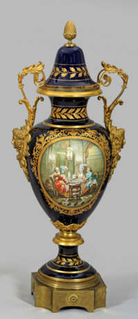 Repräsentative Napoleon III-Vase im Sèvres-Stil - фото 1