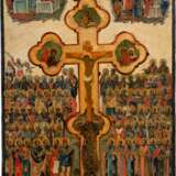 A LARGE ICON SHOWING THE CRUCIFIXION OF CHRIST AND SELECTED SAINTS - Foto 1