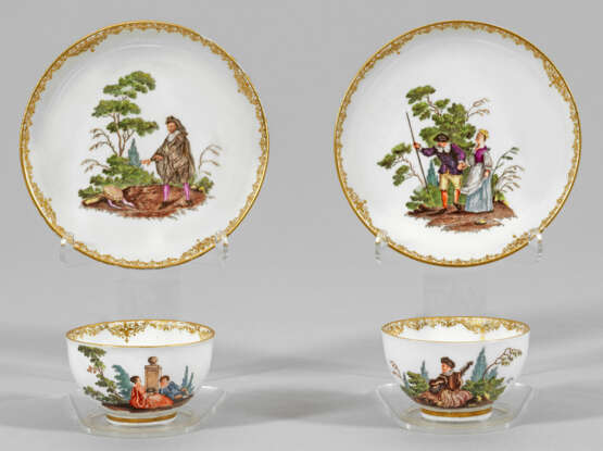 Vier Meissen Koppchen mit Komödiantenfiguren - photo 3