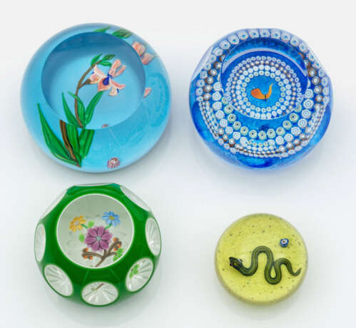 Konvolut von vier Paperweights - photo 1