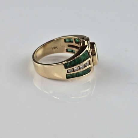 Smaragdring mit Diamanten - Gelbgold 585/000 (14K) - photo 3