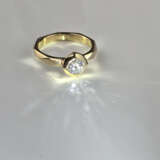 18K-Designer-Solitärring - Gelbgold 750/000, exklu - photo 8