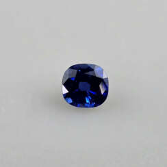 Loser Saphir von 7,18 ct.- synthetisch, intensives