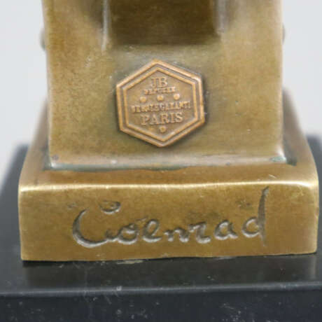 Coenrad, J. B. (20. Jh.) - "Eule", Bronze, braun p - photo 7