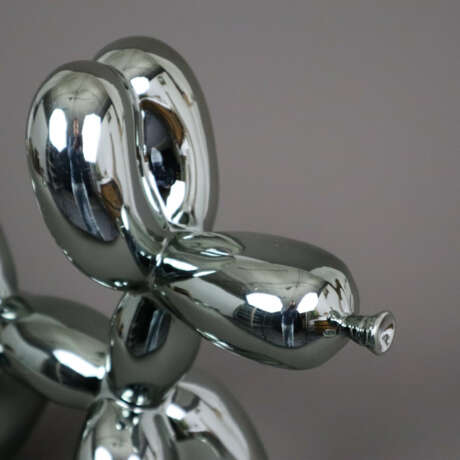 Koons, Jeff (*1955, nach) - "Balloon Dog" (Grau), - Foto 3