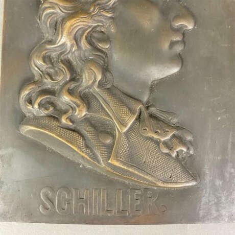 Reliefportrait "Schiller" - Bronze, braun patinier - photo 3