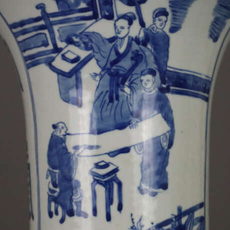 Blau-weiße Gu-förmige Vase - China, ausgehende Qin - photo 5