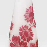 Art Déco-Vase mit Chrysanthemendekor - photo 1
