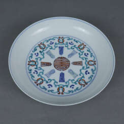 Doucai-Schale mit Shou-Motiven - China, Marke und