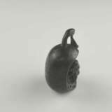 Katabori-Netsuke "Wespe auf Frucht" - Japan, 1.Häl - photo 2