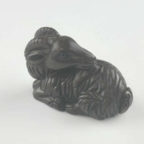 Katabori-Netsuke "Ziege" - Japan, 1.Hälfte 20.Jh., - photo 1