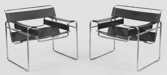 Paar Wassily-Sessel nach einem Entwurf von Marcel Breuer - Foto 1