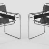 Paar Wassily-Sessel nach einem Entwurf von Marcel Breuer - фото 1