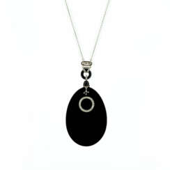 ONYX-DIAMOND-PENDANT-NECKLACE