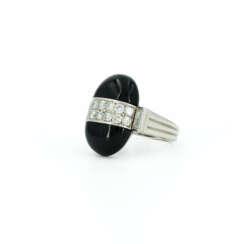 ONYX-DIAMOND-RING