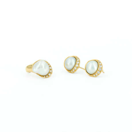 PEARL-DIAMOND-SET: RING AND EAR STUDS - photo 1