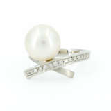 PEARL-DIAMOND-SET: RING, PENDANT AND CLIP-STUD-EARRINGS - фото 2