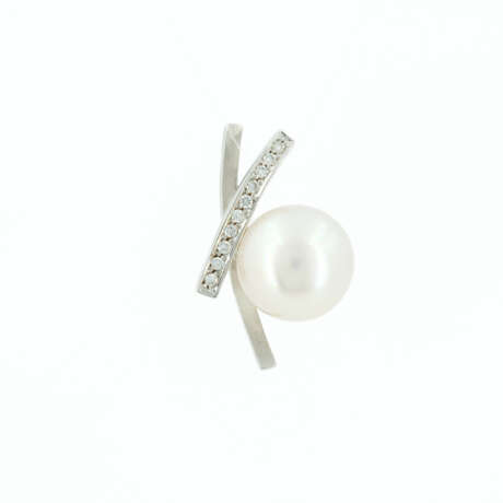 PEARL-DIAMOND-SET: RING, PENDANT AND CLIP-STUD-EARRINGS - photo 7