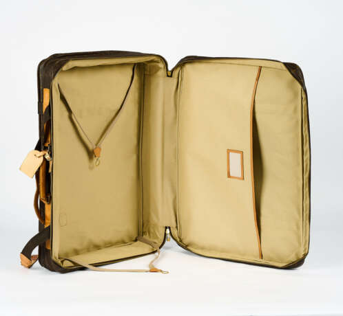 SATELIT 70. SUITCASE - photo 6