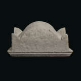 A ROMAN MARBLE CINERARIUM LID - photo 4