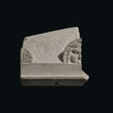 A ROMAN MARBLE CINERARIUM LID - photo 6