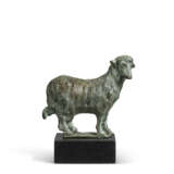 A ROMAN BRONZE SHEEP - фото 1