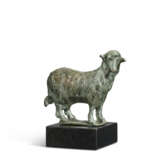 A ROMAN BRONZE SHEEP - фото 2