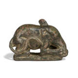 A ROMAN BRONZE MOUSE - photo 2