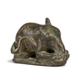 A ROMAN BRONZE MOUSE - photo 3