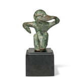 A GREEK BRONZE SEATED MONKEY - photo 4