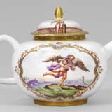 Seltene Teekanne mit mythologischen Szenen - Foto 1