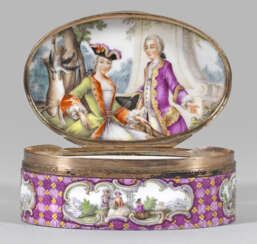 Anatomical snuffbox with Watteau decoration