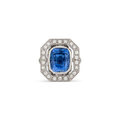 NO RESERVE | SAPPHIRE AND DIAMOND RING - photo 1