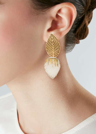 TIFFANY & CO., ANGELA CUMMINGS ROCK CRYSTAL AND DIAMOND ACORN EARRINGS - фото 2